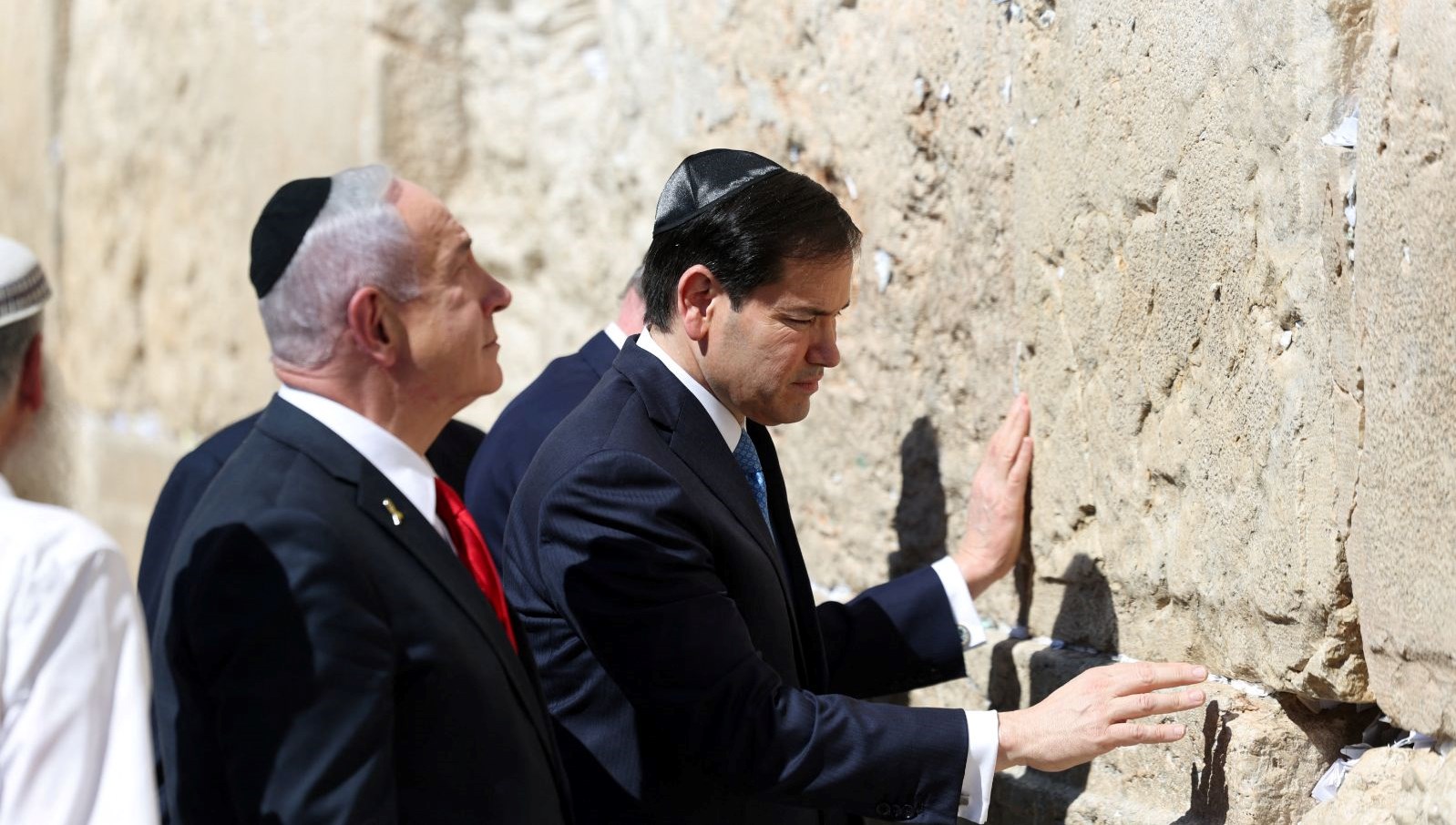 kuduste kritik gorusmeabdli bakandan netanyahuya gazze sozu msc7iEt5