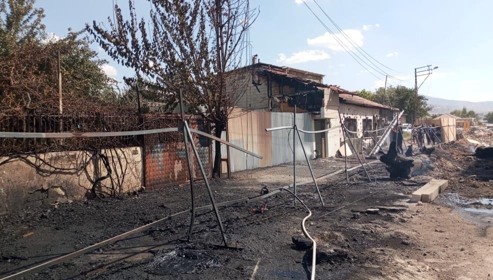 malatyada santiyedeki yangin evlere sicradi 6UiUpxMe