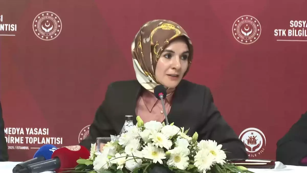 dijital dunyada cocuk guvenligi icin toplanti OOljAhc9.jpg