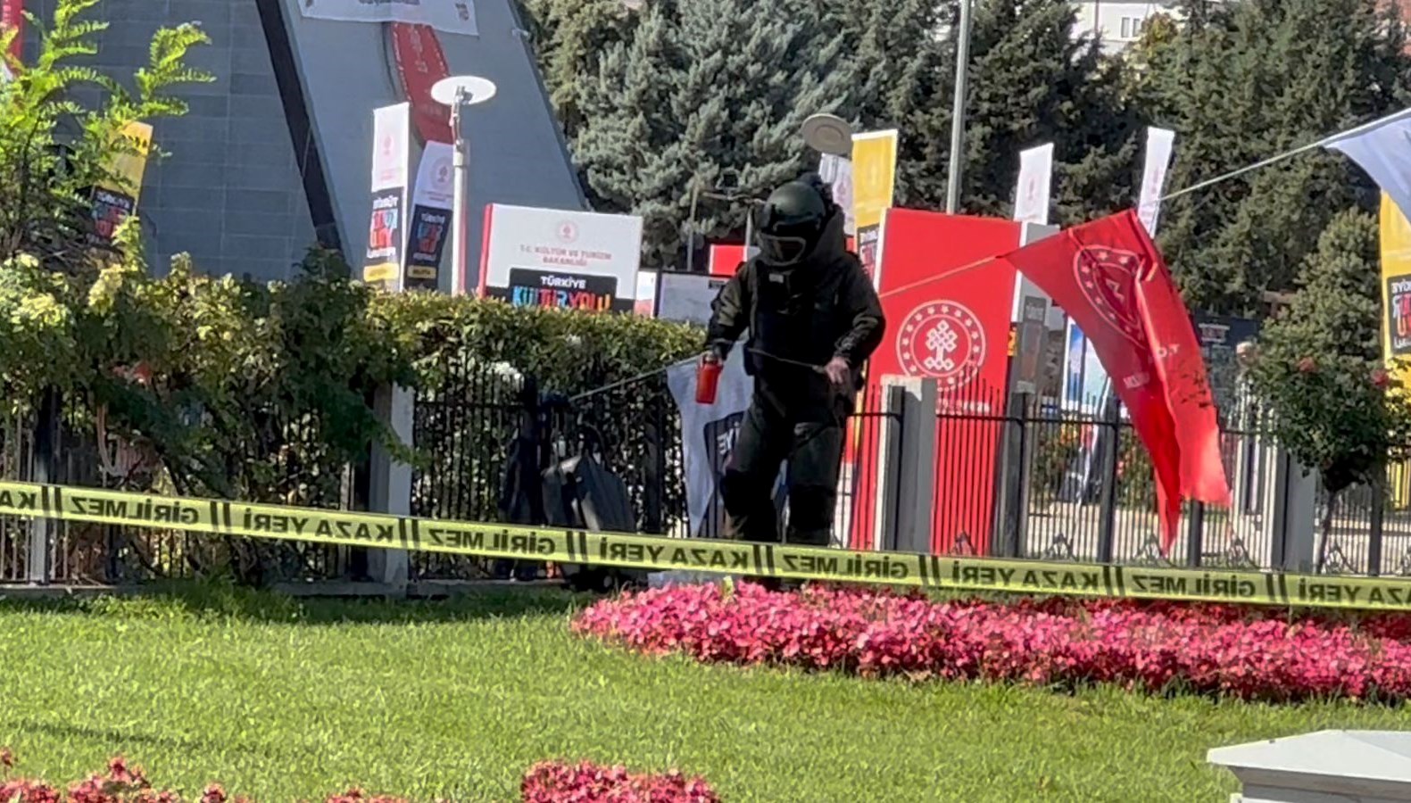 malatyada supheli valiz panigi SWBnk3C4