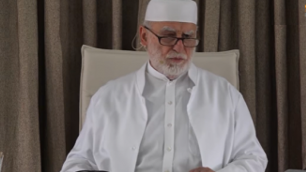 Cuma Sohbetleri – Osman Nuri Topbaş – 'Kainat Kitabını Oku!'