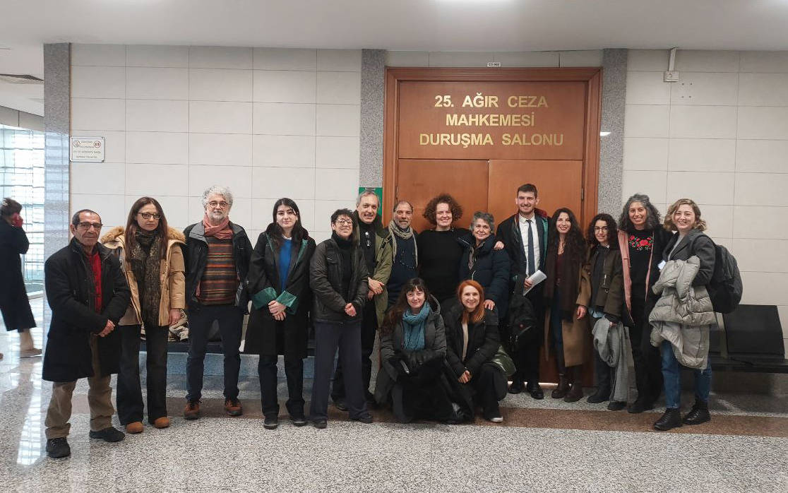 Gazeteci Elif Akgül ile siyasetçi Mehmet Saltoğlu, HDK davasında beraat etti